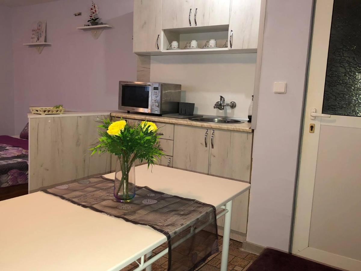 Comfy Studio Apartment By The Flower Market Warna Exterior foto